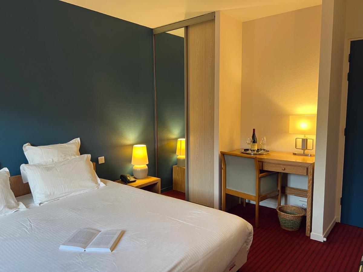 Le Pre Saint Germain Hotel Louviers Exterior photo